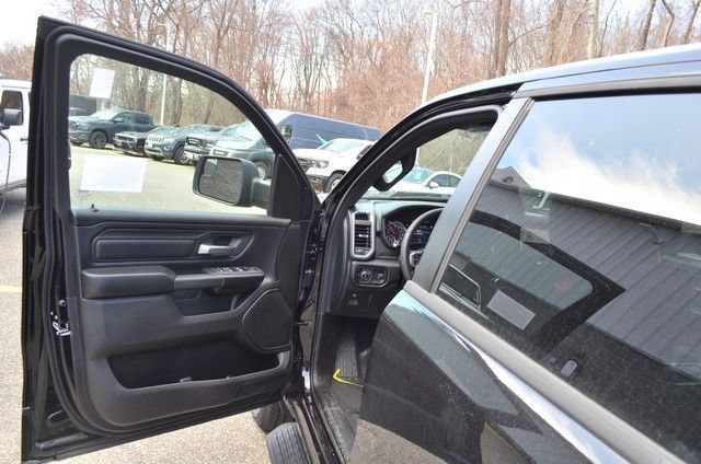New 2026 RAM 1500 Express AWD/4WD image 12
