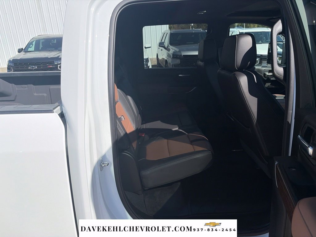 Used 2022 Chevrolet Silverado 3500 High Country AWD/4WD image 23