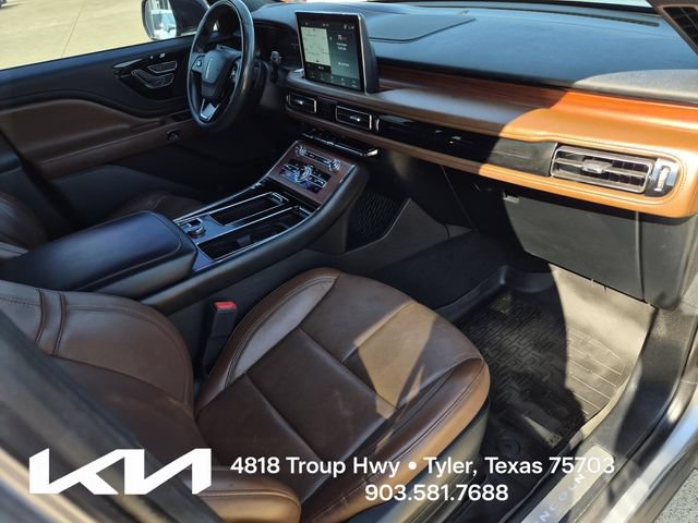 Used 2021 Lincoln Aviator Reserve w/ Elements Package Plus RWD image 11