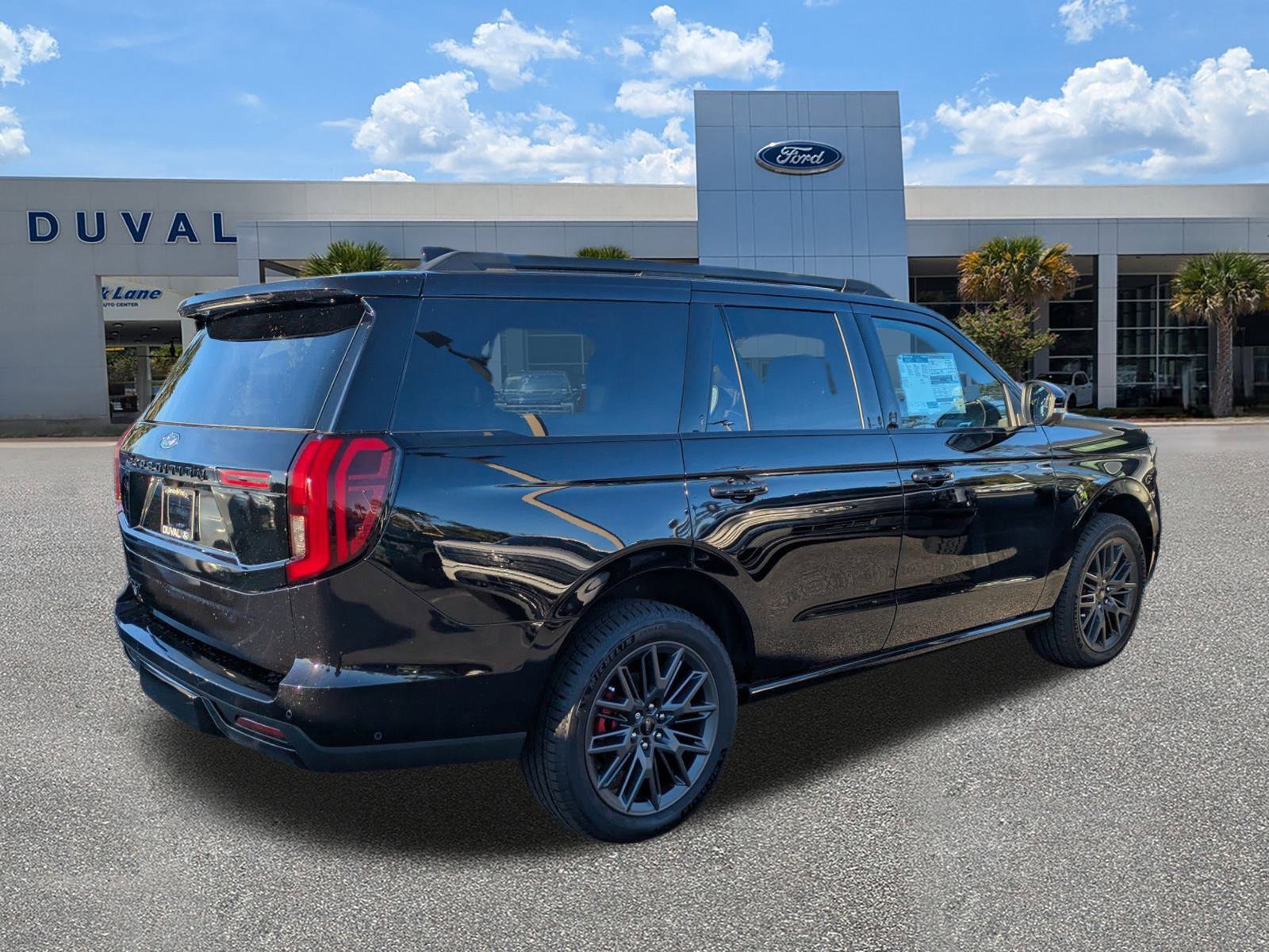 New 2025 Ford Expedition Platinum w/ Stealth Performance Package image 4