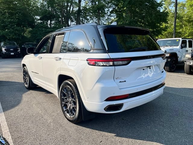 Certified 2025 Jeep Grand Cherokee Summit AWD/4WD image 10