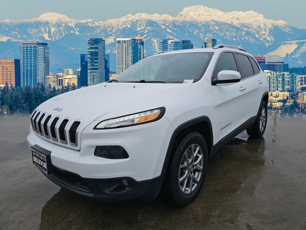 Used 2018 Jeep Cherokee Latitude Plus w/ Cold Weather Group image 4