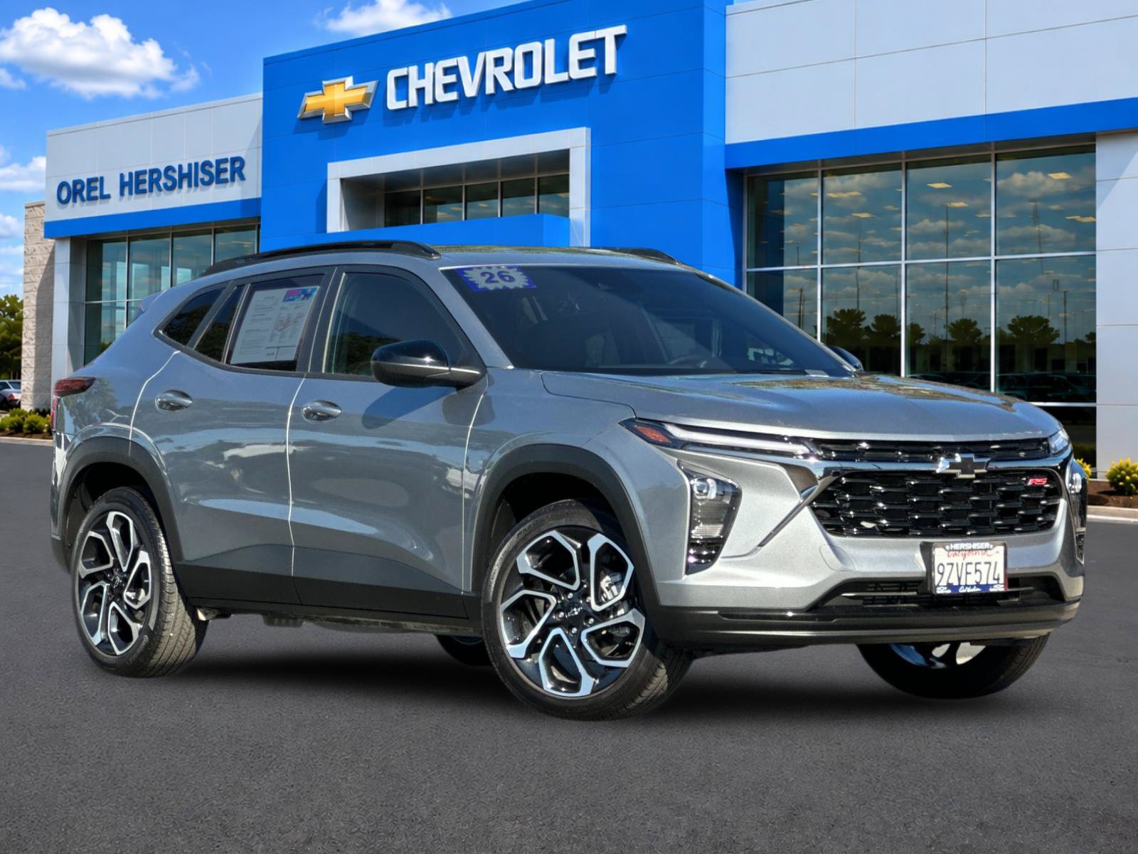 Used 2026 Chevrolet Trax RS w/ Driver Confidence Package FWD image 1