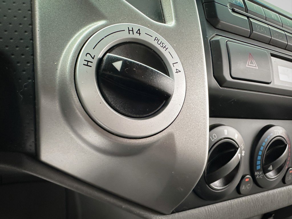 Used 2012 Toyota Tacoma image 16