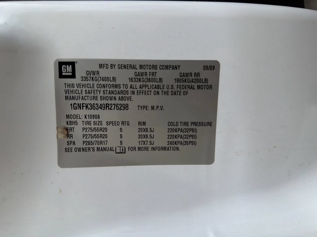 Used 2009 Chevrolet Suburban LTZ AWD/4WD image 19