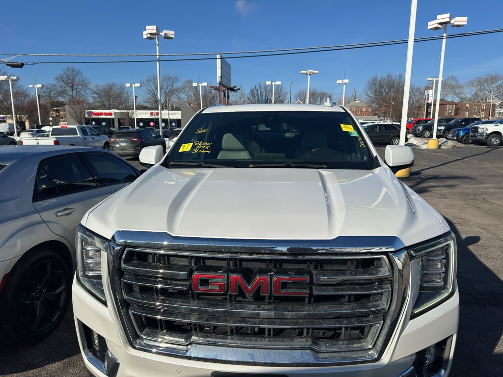 Used 2021 GMC Yukon SLT w/ SLT Luxury Plus Package image 4