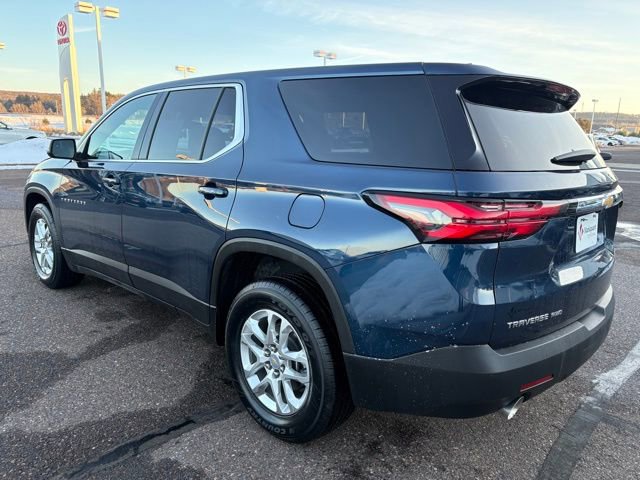 Used 2023 Chevrolet Traverse LS w/ Safety Package image 5