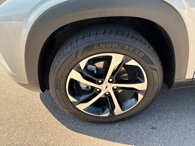 Certified 2024 Chevrolet Trax RS w/ Driver Confidence Package FWD image 9
