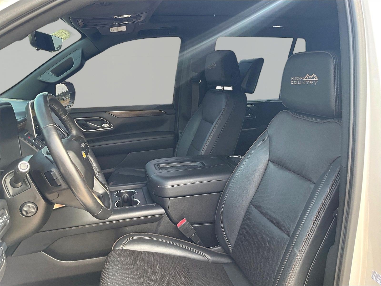 Used 2021 Chevrolet Tahoe High Country w/ Technology Package AWD/4WD image 21
