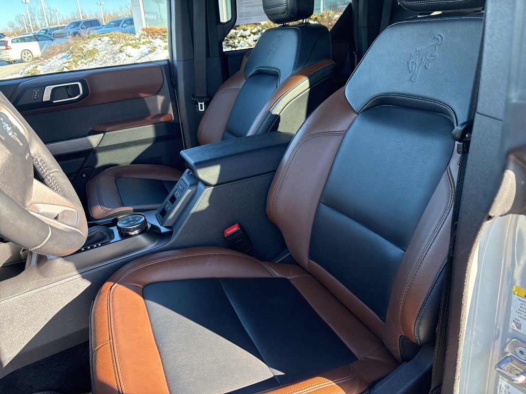 Used 2023 Ford Bronco Outer Banks w/ Sasquatch Package image 16