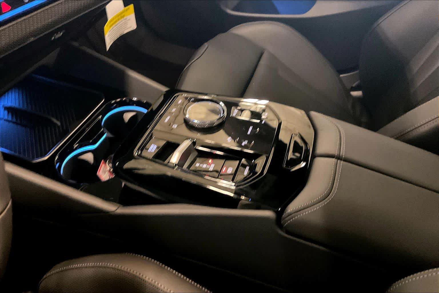 New 2026 BMW i5 M60 w/ Dynamic Handling Package AWD/4WD image 7