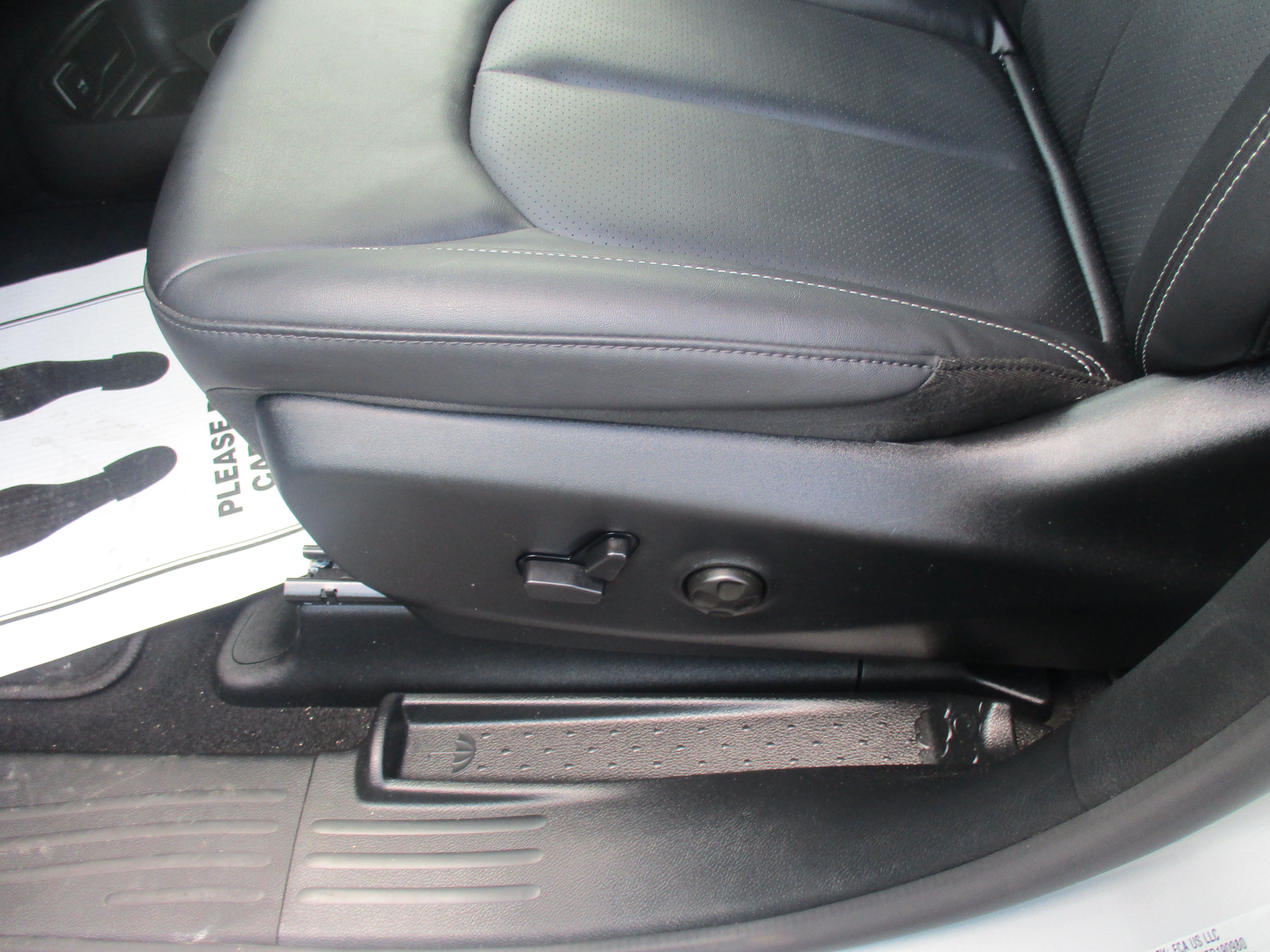 Used 2026 Chrysler Pacifica Select FWD image 14