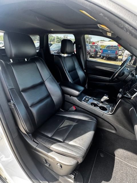 Used 2021 Jeep Grand Cherokee Limited w/ Premium Lighting Group AWD/4WD image 17
