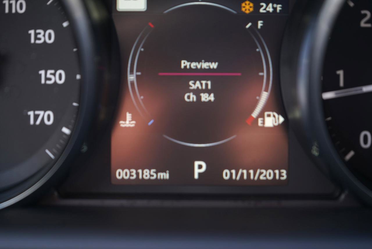 Used 2016 Land Rover Range Rover Sport HSE image 31