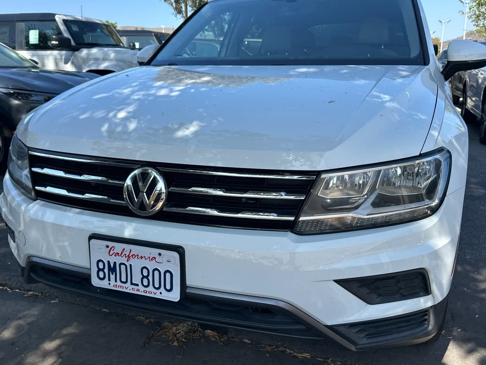 Used 2019 Volkswagen Tiguan SE w/ Panoramic Sunroof Package FWD image 2
