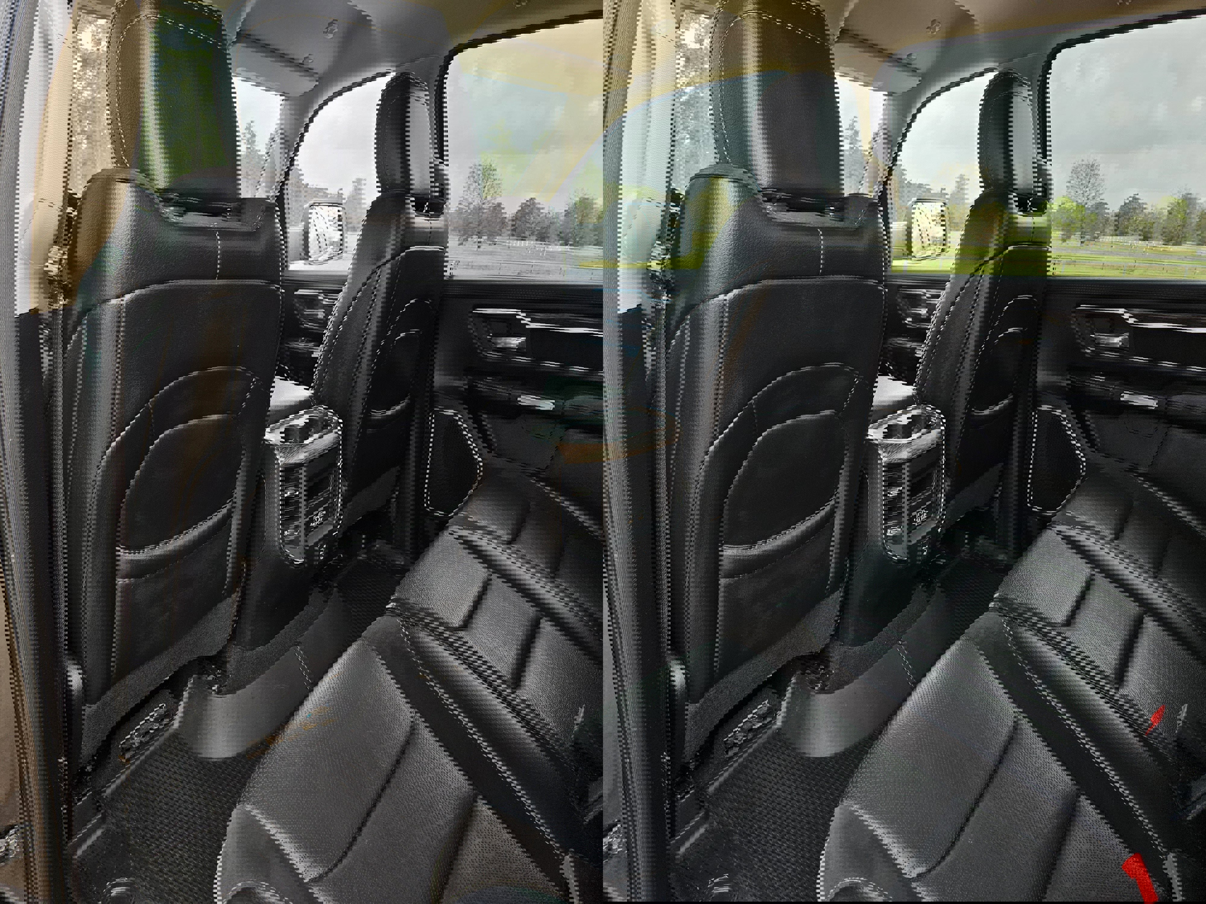 Used 2019 RAM 1500 Laramie image 28