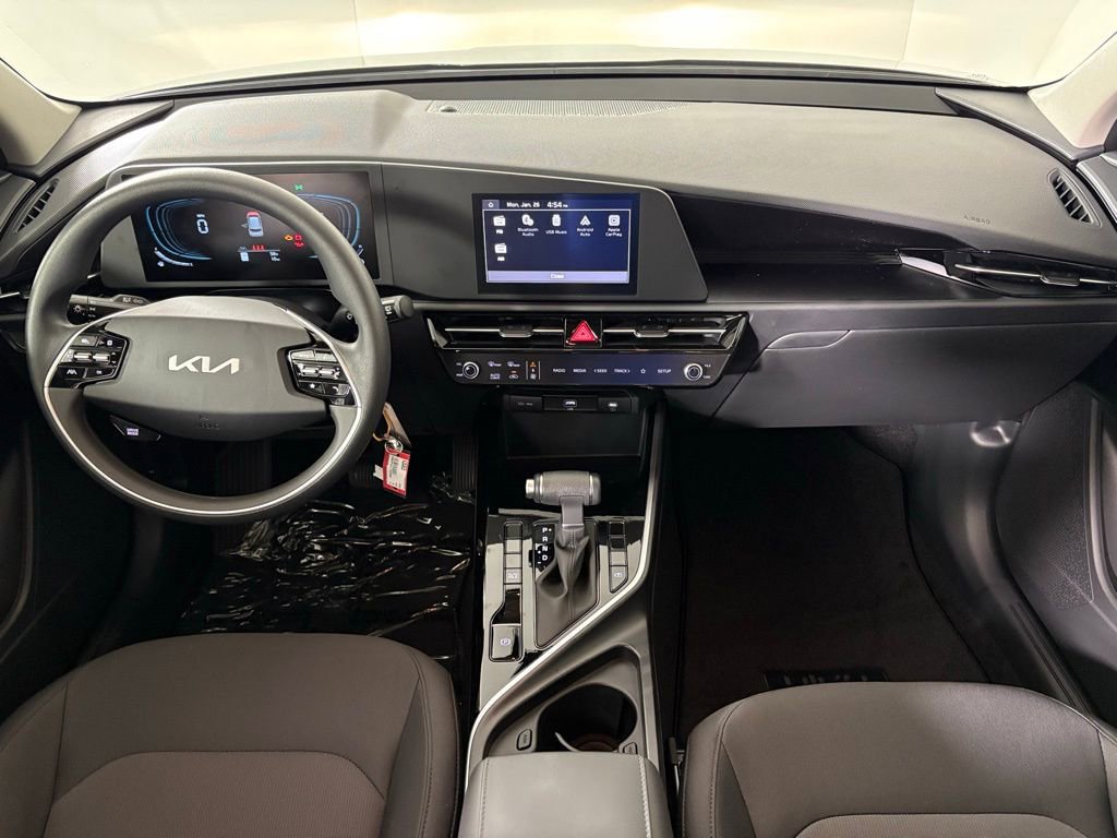 New 2026 Kia Niro LX image 32