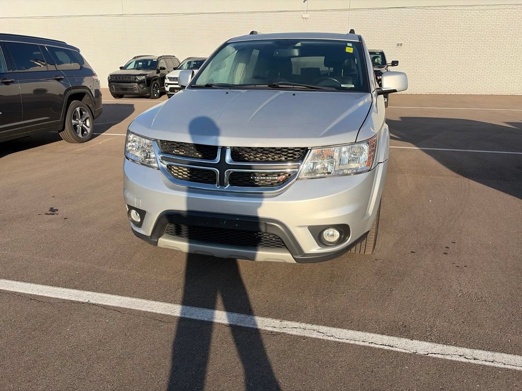 Used 2014 Dodge Journey Limited w/ Driver Convenience Group FWD image 2