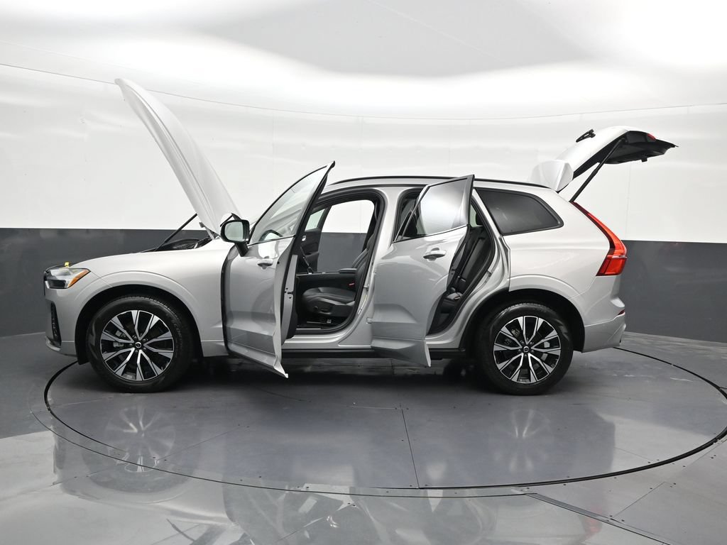 Certified 2024 Volvo XC60 B5 Core AWD/4WD image 37
