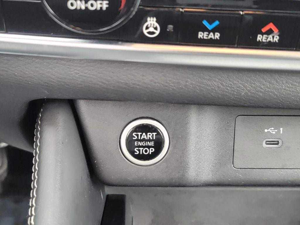 Used 2023 Nissan Rogue SL w/ SL Premium Package AWD/4WD image 22