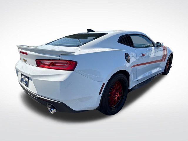 Used 2017 Chevrolet Camaro LT w/ Technology Package RWD image 6