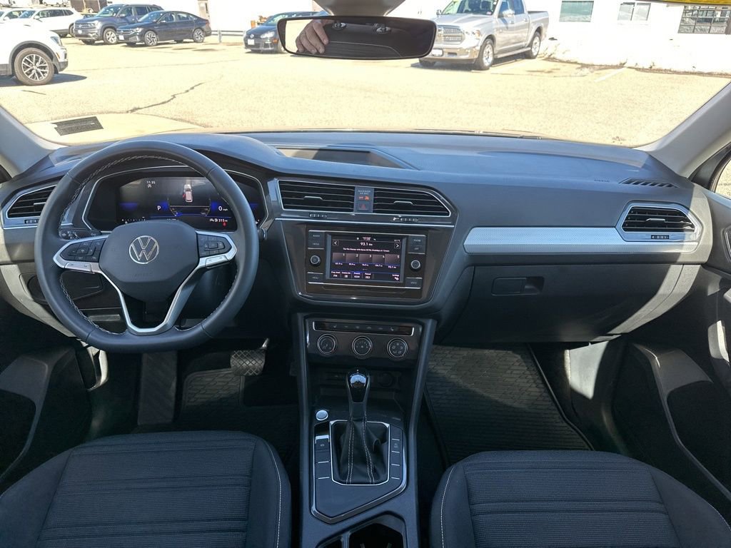 Used 2024 Volkswagen Tiguan S image 17