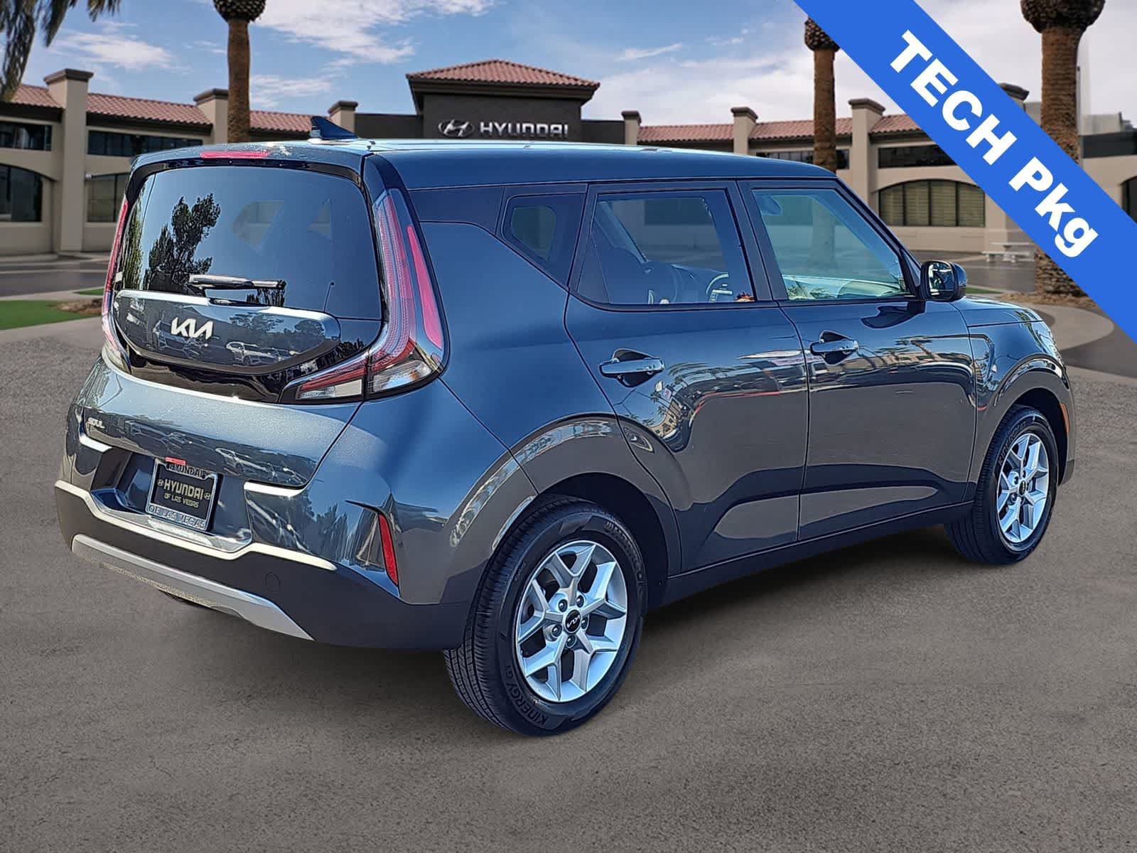 Used 2025 Kia Soul FWD image 8