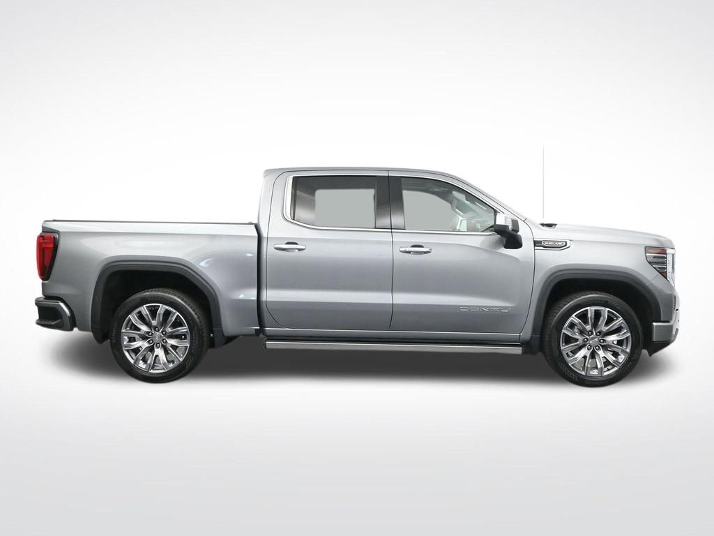 Used 2024 GMC Sierra 1500 Denali w/ Denali Reserve Package AWD/4WD image 4