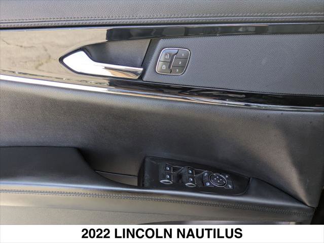 Certified 2022 Lincoln Nautilus FWD w/ Premium Package image 10