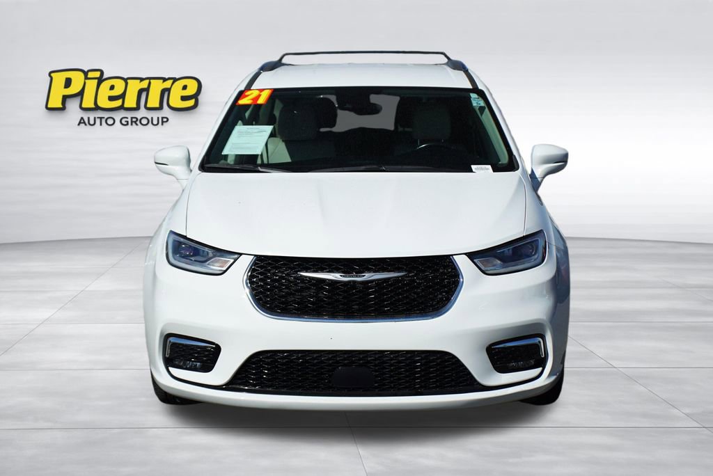 Used 2021 Chrysler Pacifica Touring-L FWD image 5
