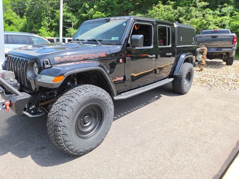 Used 2023 Jeep Gladiator Mojave w/ LED Lighting Group AWD/4WD video 3