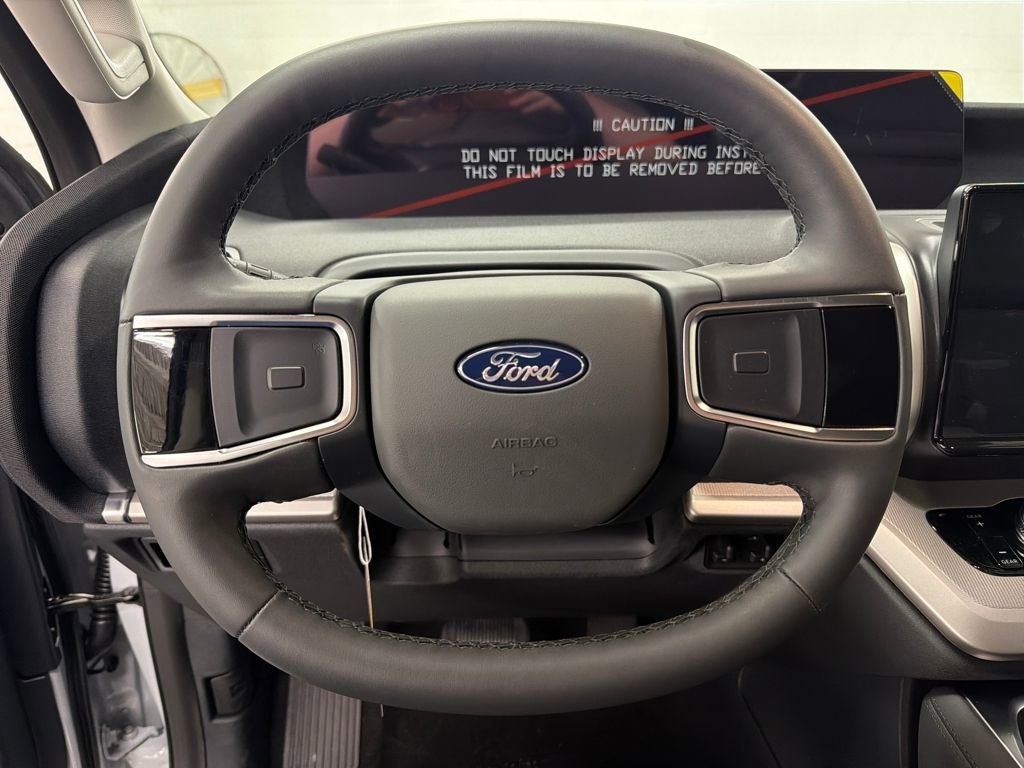 New 2026 Ford Expedition Active image 17