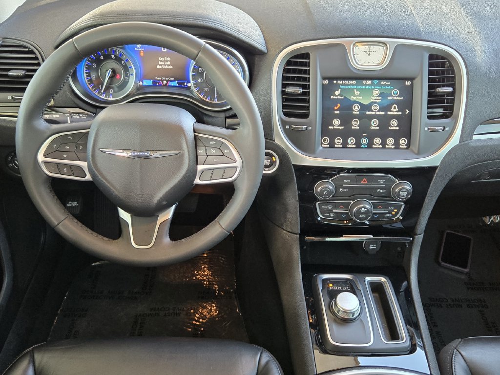 Used 2023 Chrysler 300 Touring L RWD image 30