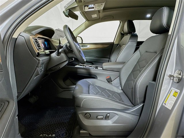 New 2026 Volkswagen Atlas SE image 11