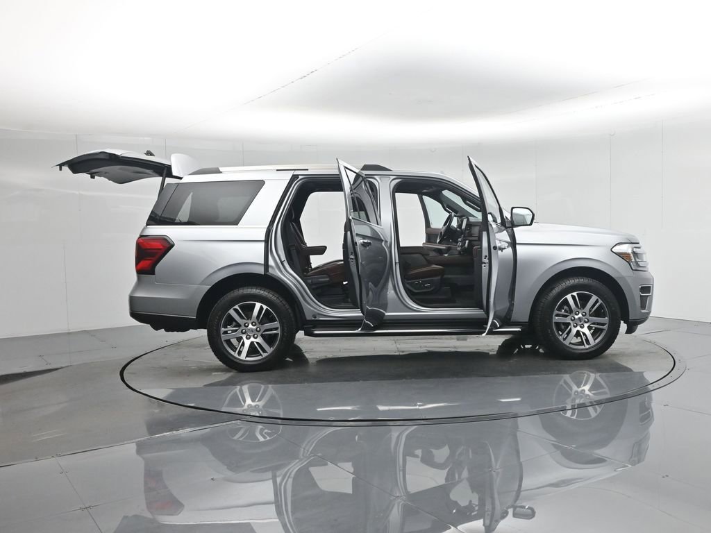 Certified 2023 Ford Expedition Limited image 5