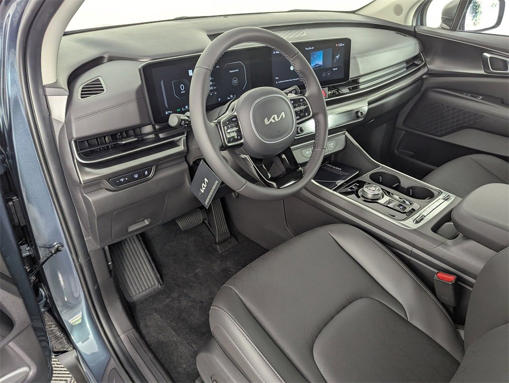 New 2026 Kia Carnival SX image 11