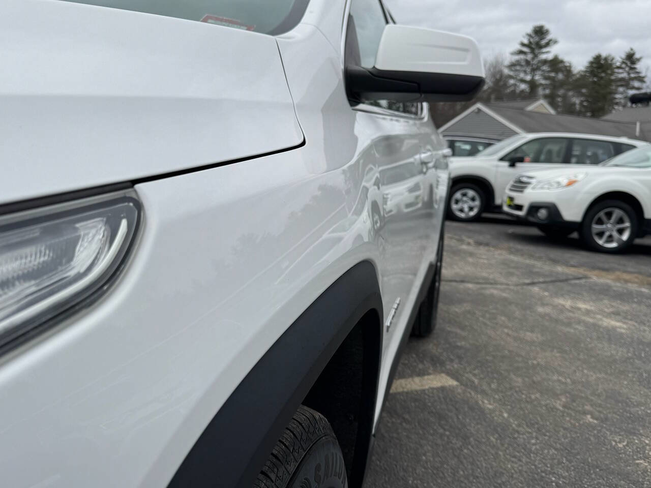 Used 2018 GMC Acadia SLT AWD/4WD image 12