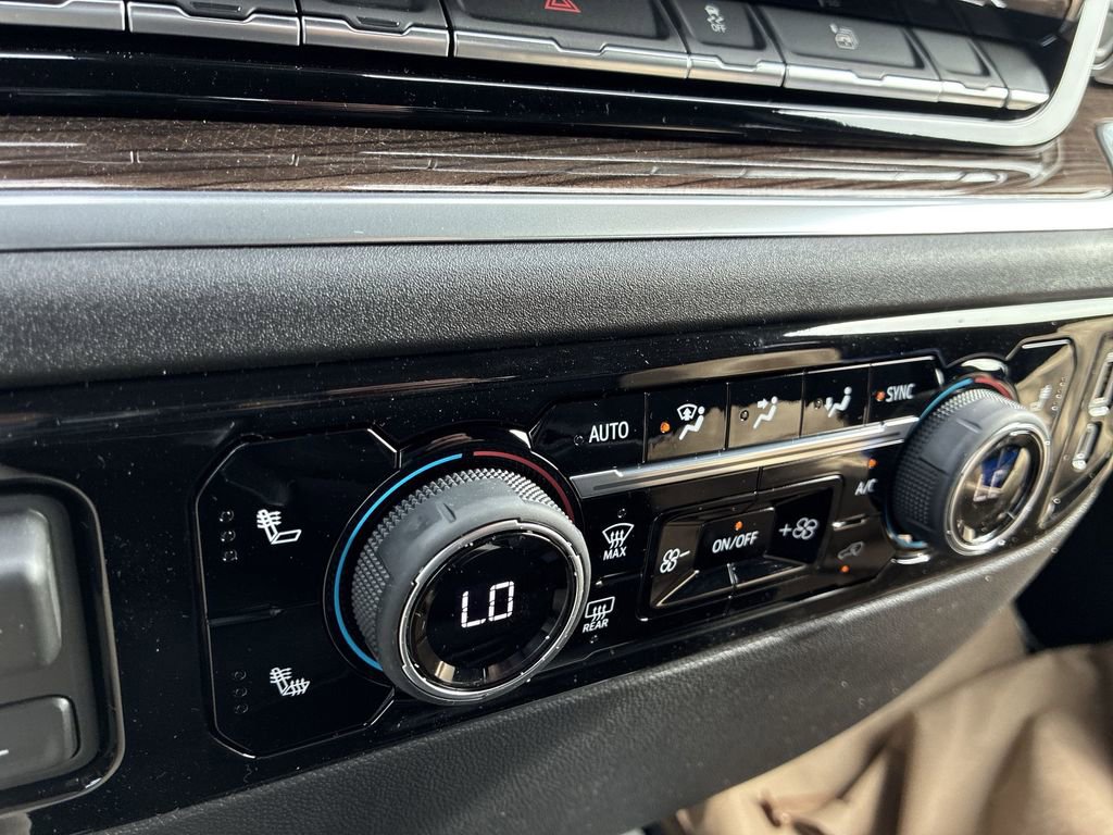 New 2026 Chevrolet Silverado 3500 LT w/ Convenience Package image 15