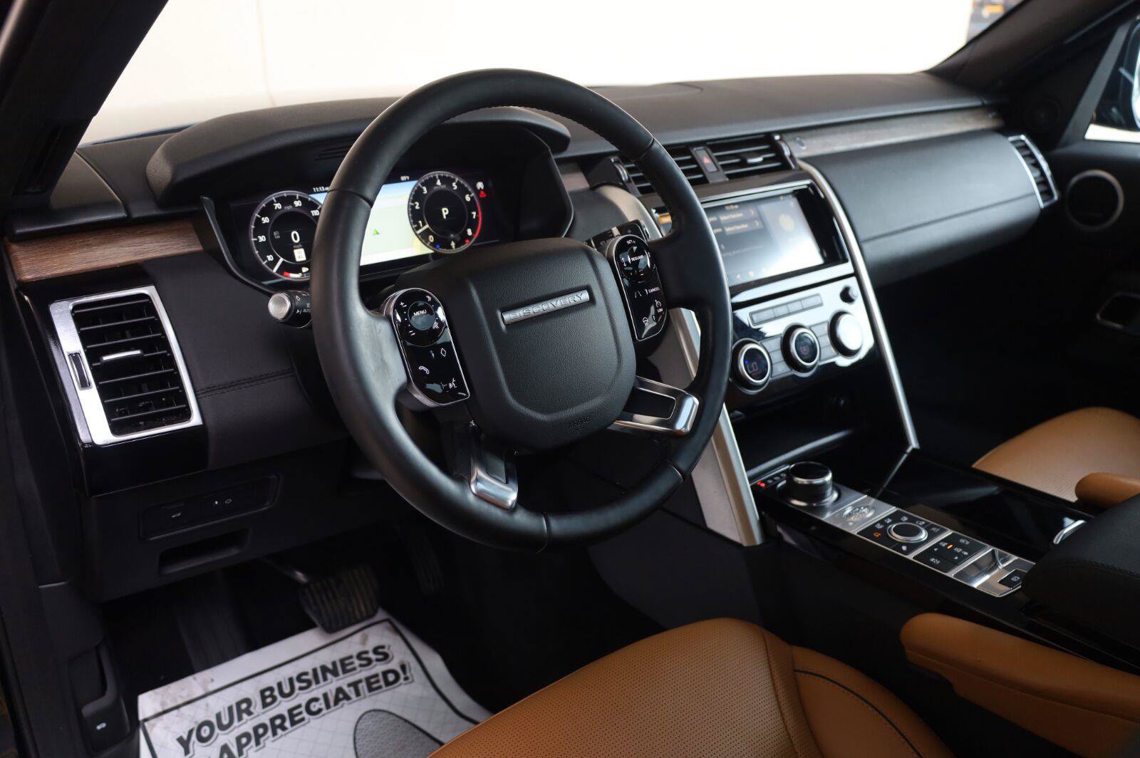 Used 2020 Land Rover Discovery HSE AWD/4WD image 13