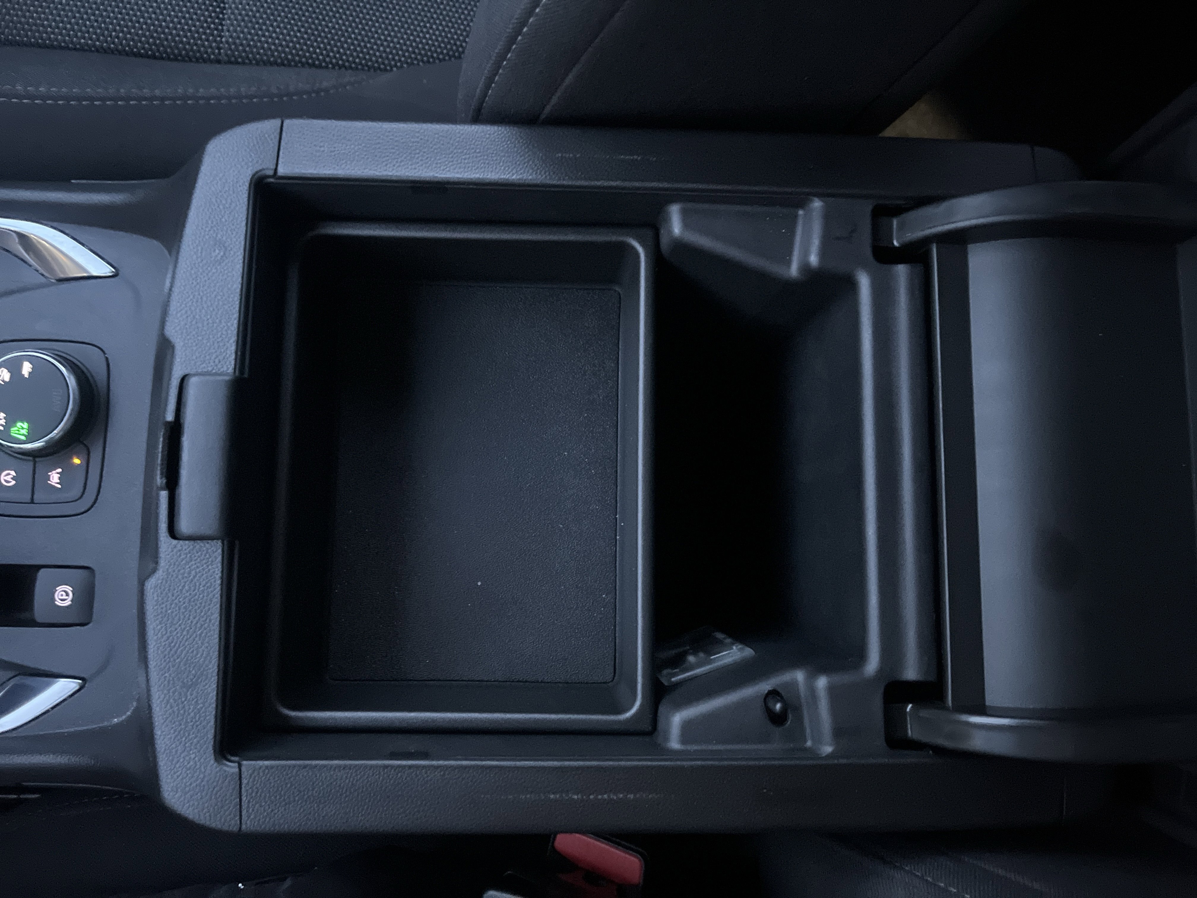 Used 2023 Chevrolet Traverse LT image 33