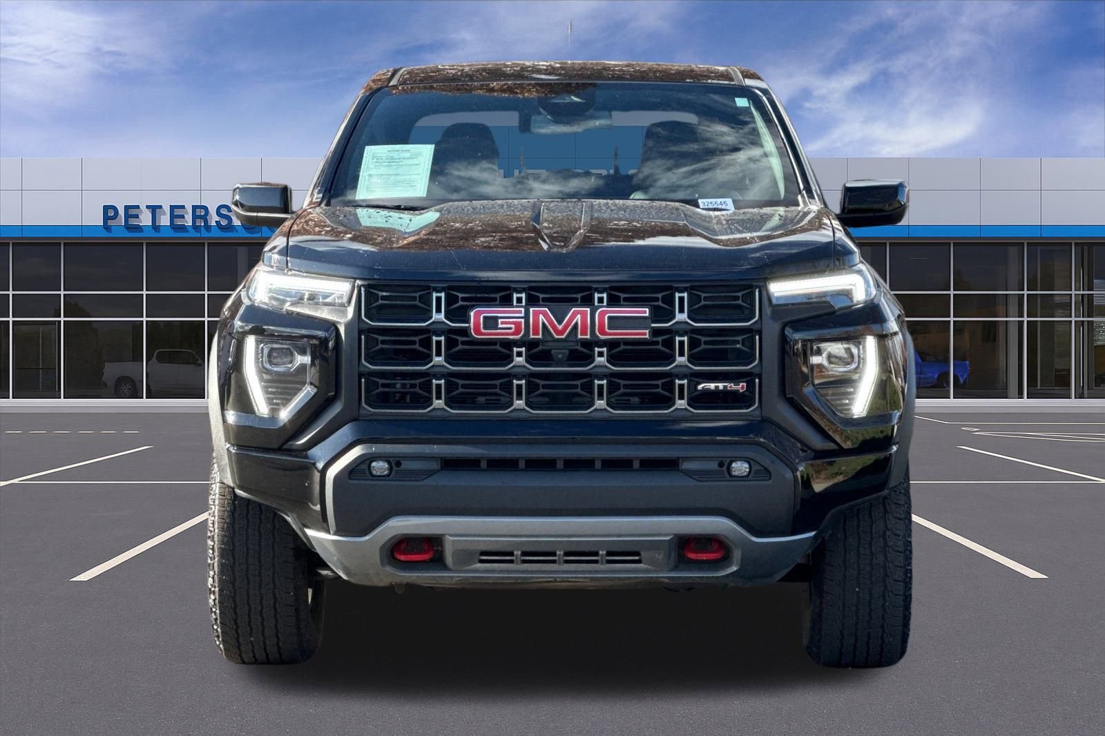 Used 2024 GMC Canyon AT4 w/ Technology Package image 9