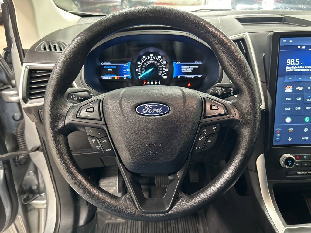 Certified 2024 Ford Edge SE w/ Black Appearance Package AWD/4WD image 16