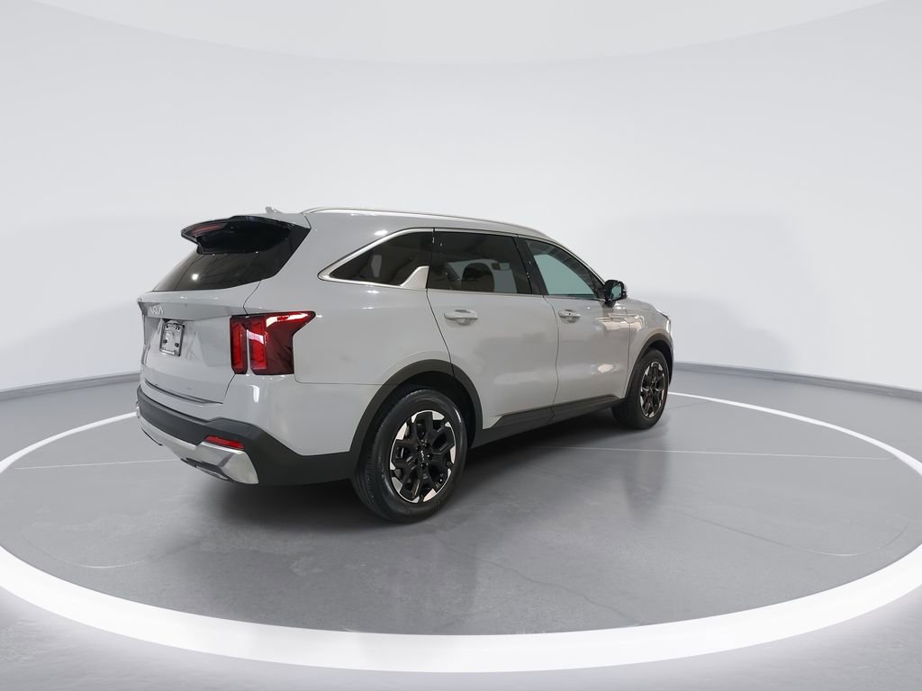 Used 2025 Kia Sorento S w/ Panoramic Sunroof Package image 8