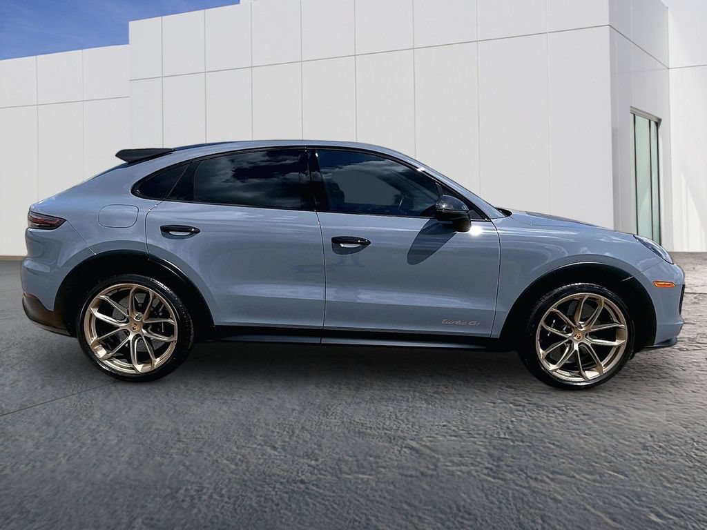 Certified 2023 Porsche Cayenne Turbo GT AWD/4WD image 8
