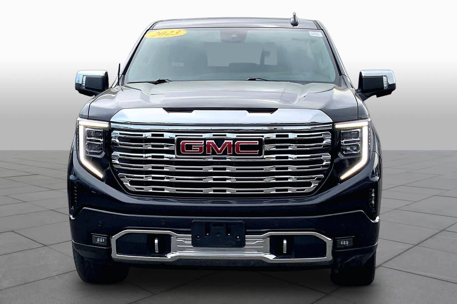 Used 2023 GMC Sierra 1500 Denali w/ Denali Reserve Package AWD/4WD image 4