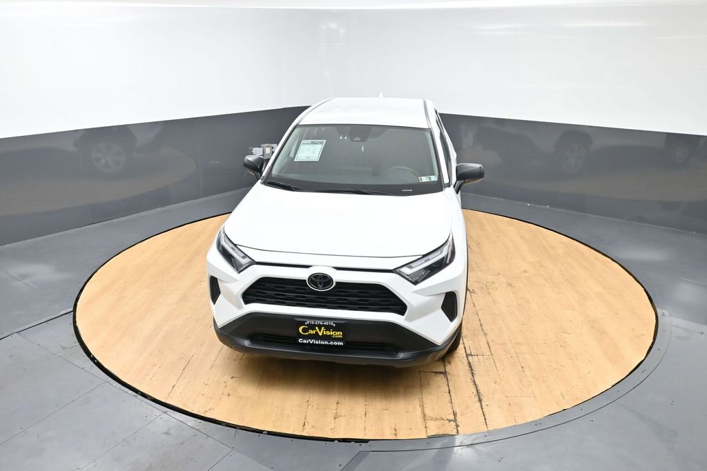 Used 2024 Toyota RAV4 LE image 8
