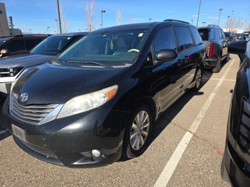 Used 2014 Toyota Sienna XLE