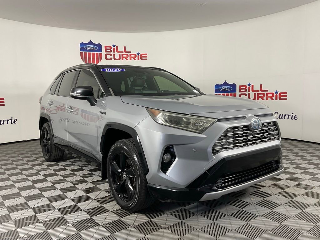 Used 2019 Toyota RAV4 XSE AWD/4WD image 1