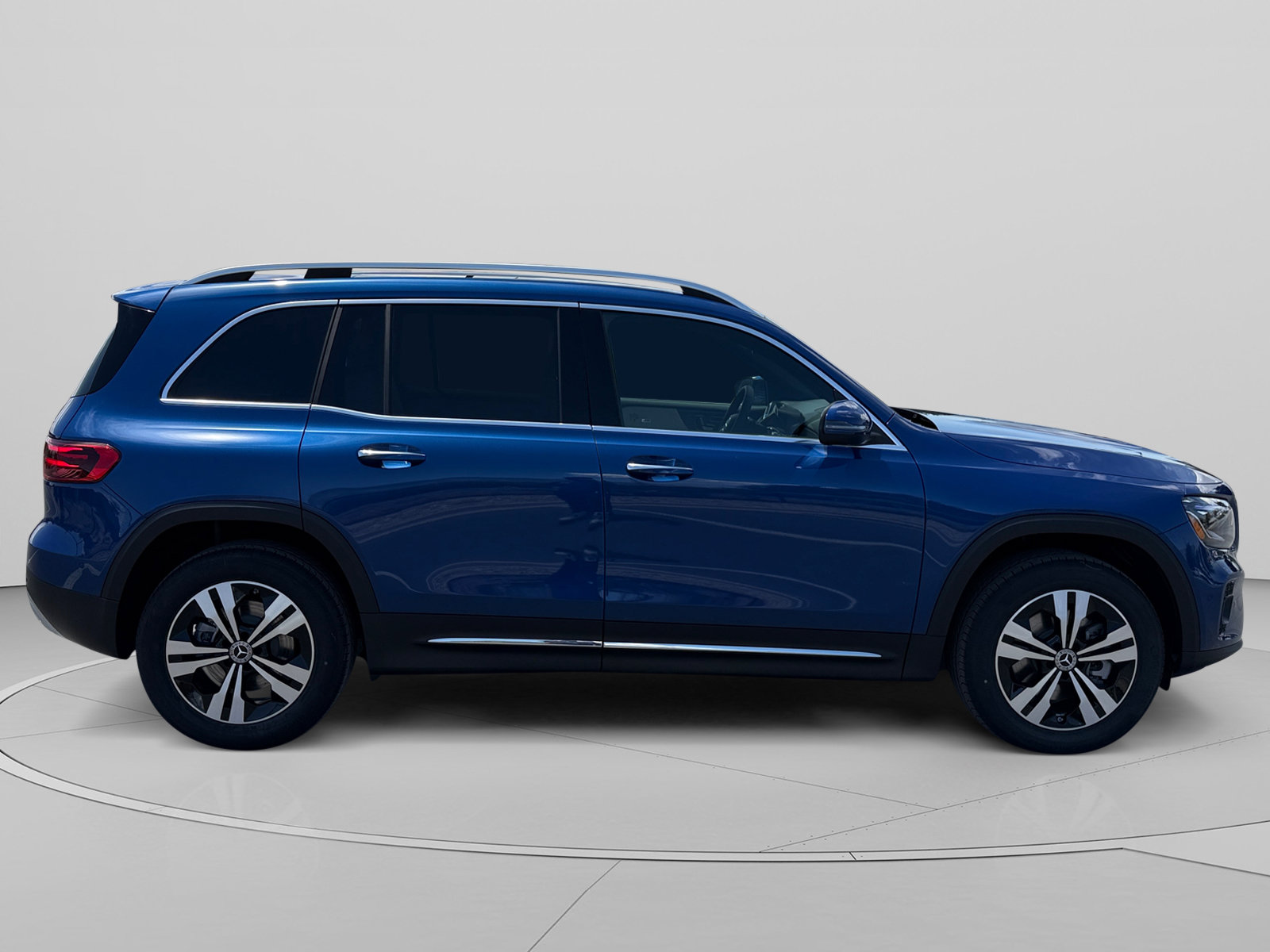 New 2026 Mercedes-Benz GLB 250 4MATIC image 6