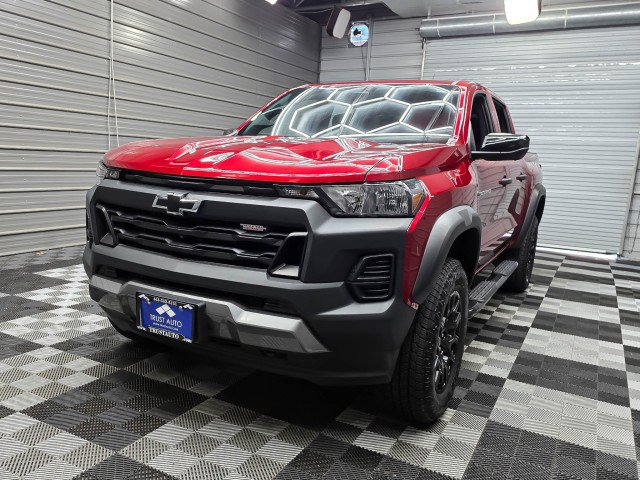 Used 2023 Chevrolet Colorado Trail Boss w/ Technology Package AWD/4WD image 43